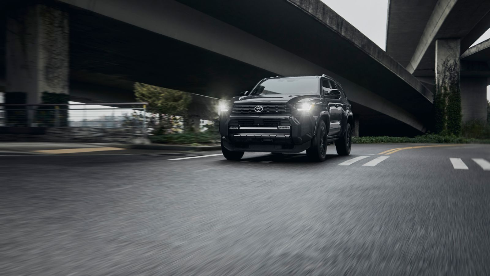 Toyota Fortuner trasera 4x4 Venezuela — acceso a tercera fila 2026