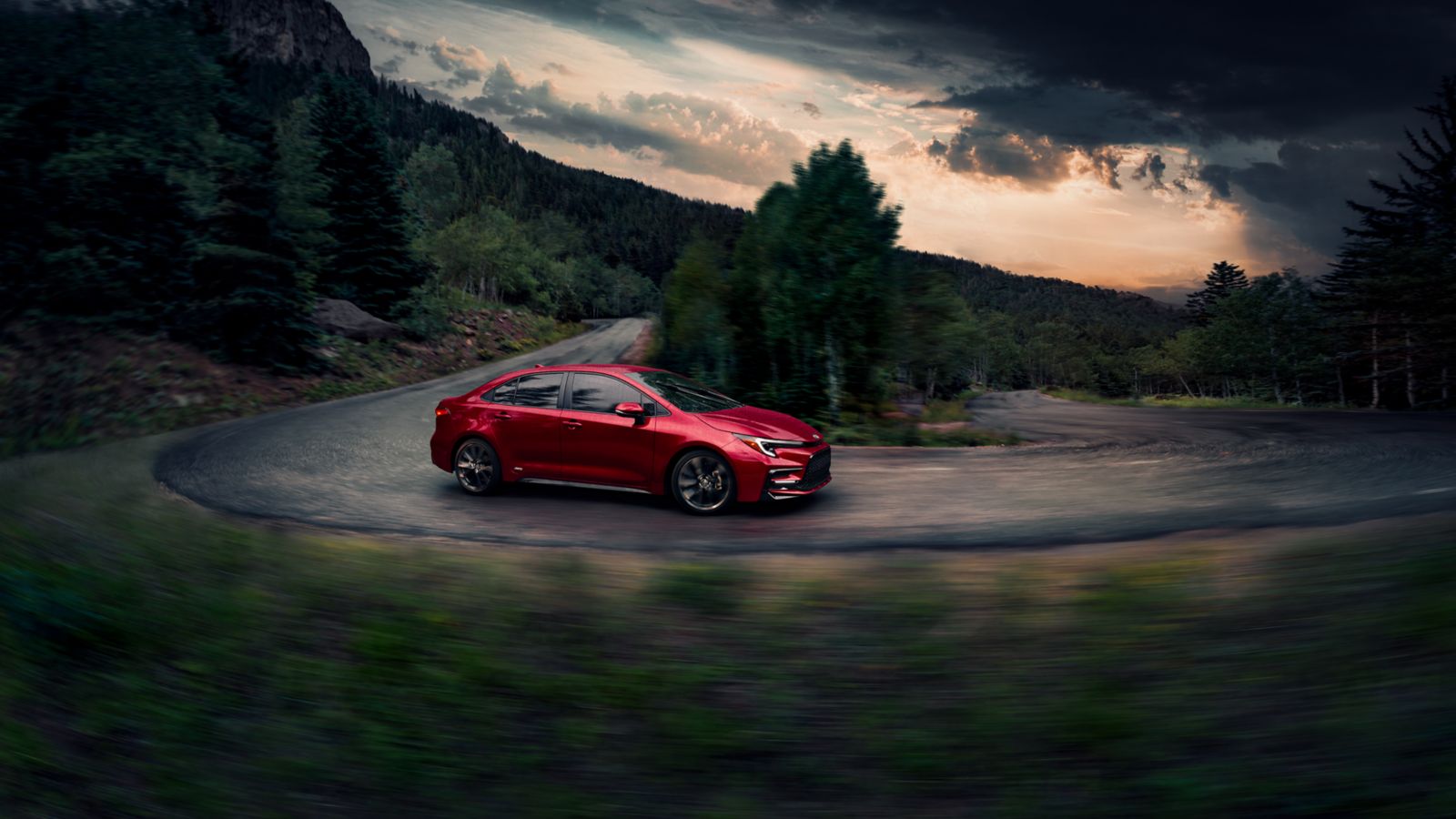Toyota Corolla Sedán frontal Venezuela 2026 — el sedán más confiable disponible en ToyoVE