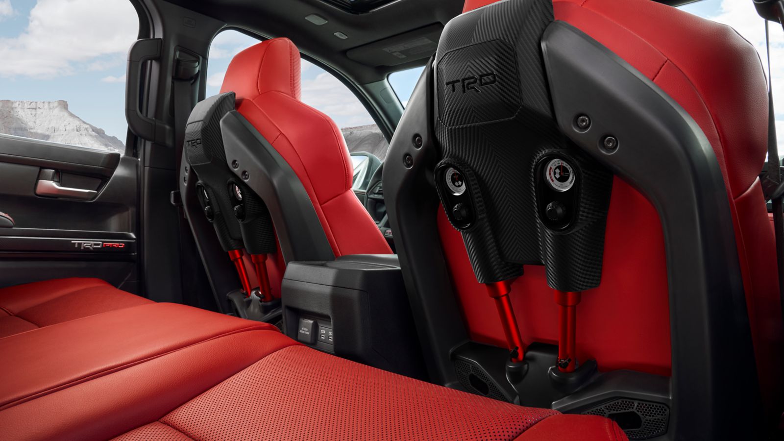 Toyota Hilux interior cabina Venezuela — tablero digital y conectividad 2026